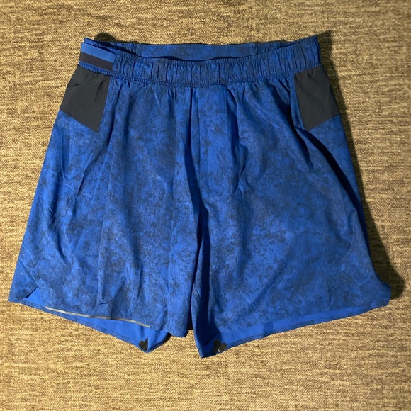 *USED*Lululemon Mens “Surge” Short 6” Inseam with Liner (M) - Picture 1 of 4